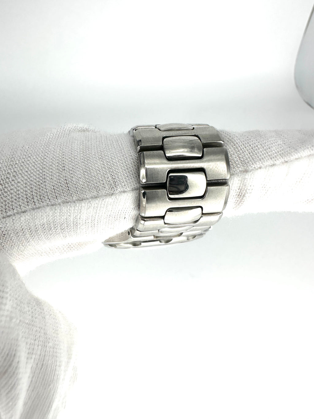 Longines L1.631.4 Men’s Quartz Watch – Swiss Made