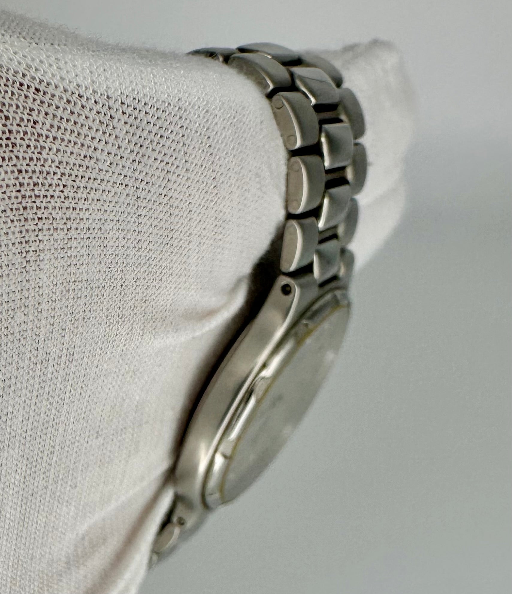 Longines L1.613.4 V.H.P. Men’s Quartz Watch – Swiss Made