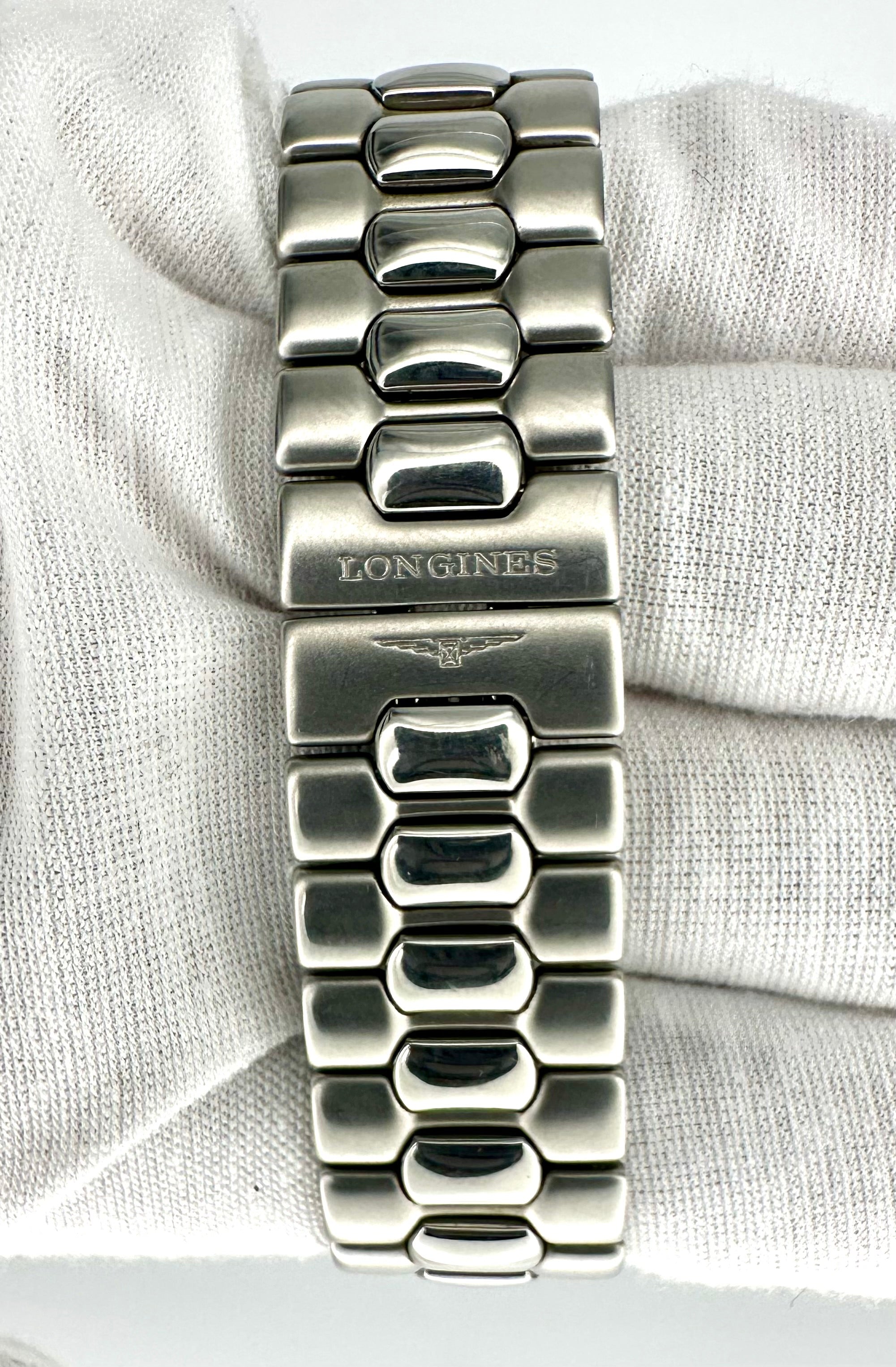 Longines L1.613.4 V.H.P. Men’s Quartz Watch – Swiss Made