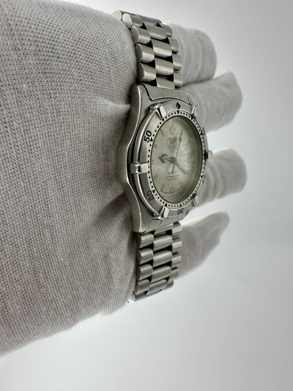 TAG Heuer 962.213 Professional Men’s Quartz Watch – Swiss Made