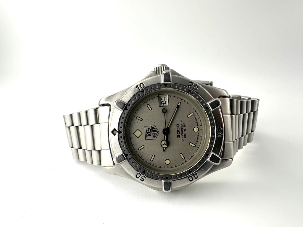 TAG Heuer 962.213 Professional Men’s Quartz Watch – Swiss Made