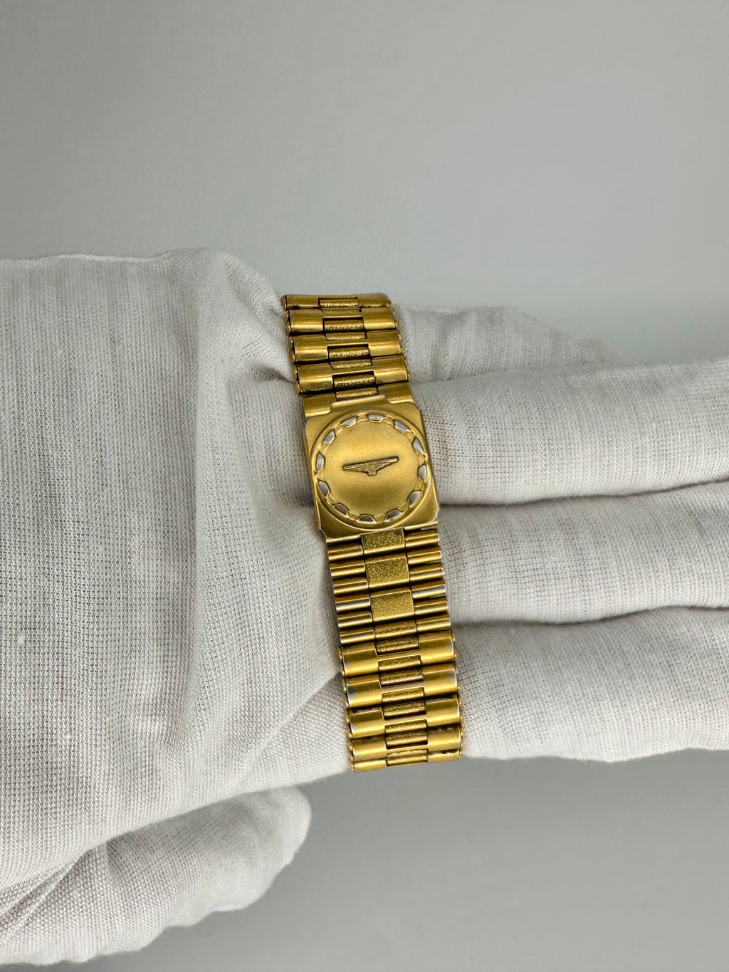 Longines L1.61.2.494.0 (3277) Men’s Quartz Watch – Swiss Made – Gold Plated